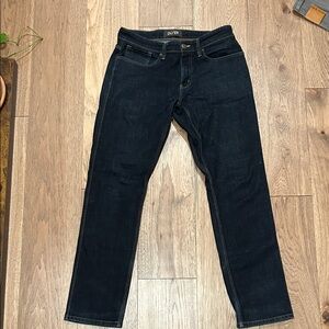 DU/ER L2X Straight Leg.  Like New 32X32